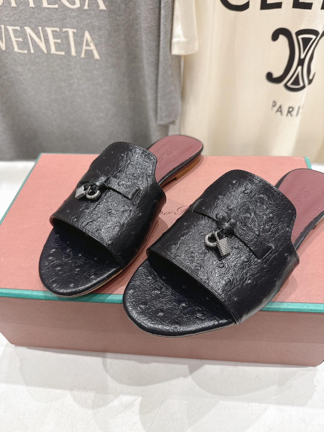 高版本出厂Loro Piana* LP ||诺悠翩雅2026ss夏季新款平底拖鞋‼️【市场顶级品质】𝐋𝐩