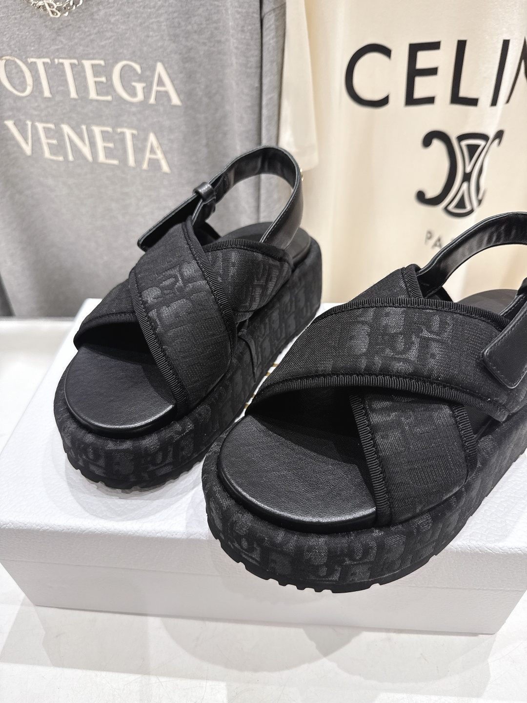 高版本出厂 【高品质】Dior*迪奥F019 D家2026ss春夏新款厚底防水台沙滩凉鞋～经典版型 搭配