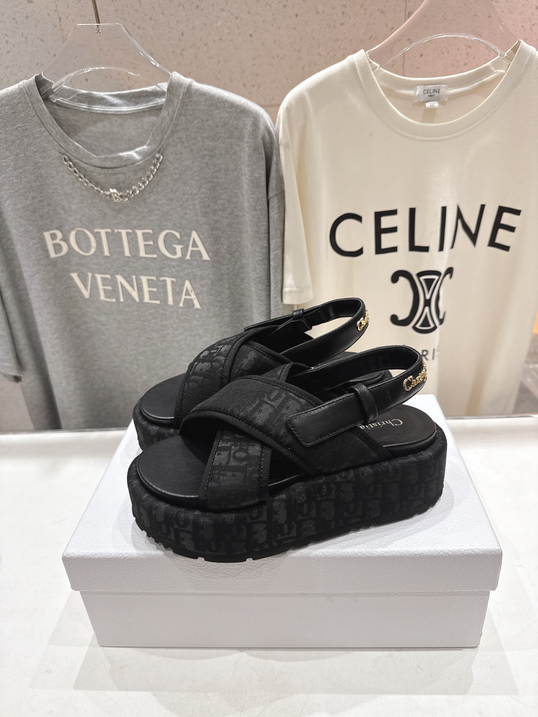 高版本出厂 【高品质】Dior*迪奥F019 D家2026ss春夏新款厚底防水台沙滩凉鞋～经典版型 搭配