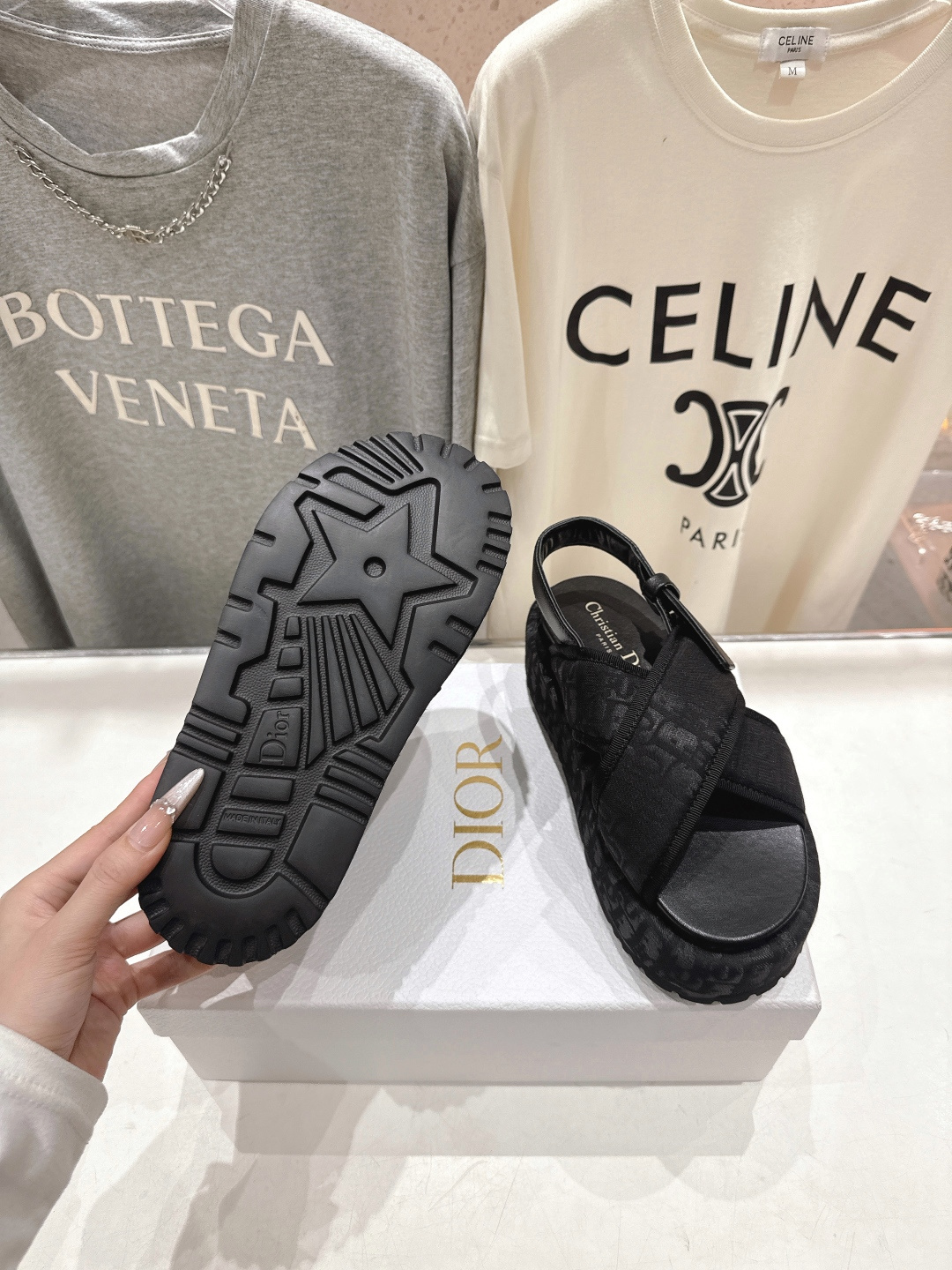 高版本出厂 【高品质】Dior*迪奥F019 D家2026ss春夏新款厚底防水台沙滩凉鞋～经典版型 搭配