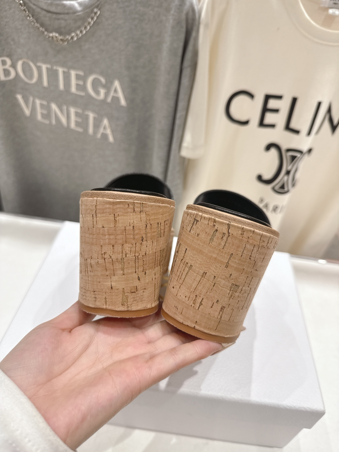 高版本出厂 Dior*迪奥F019 D家2026ss春夏新款仙女风坡跟厚底拖鞋1:1原版复刻 市面上最高