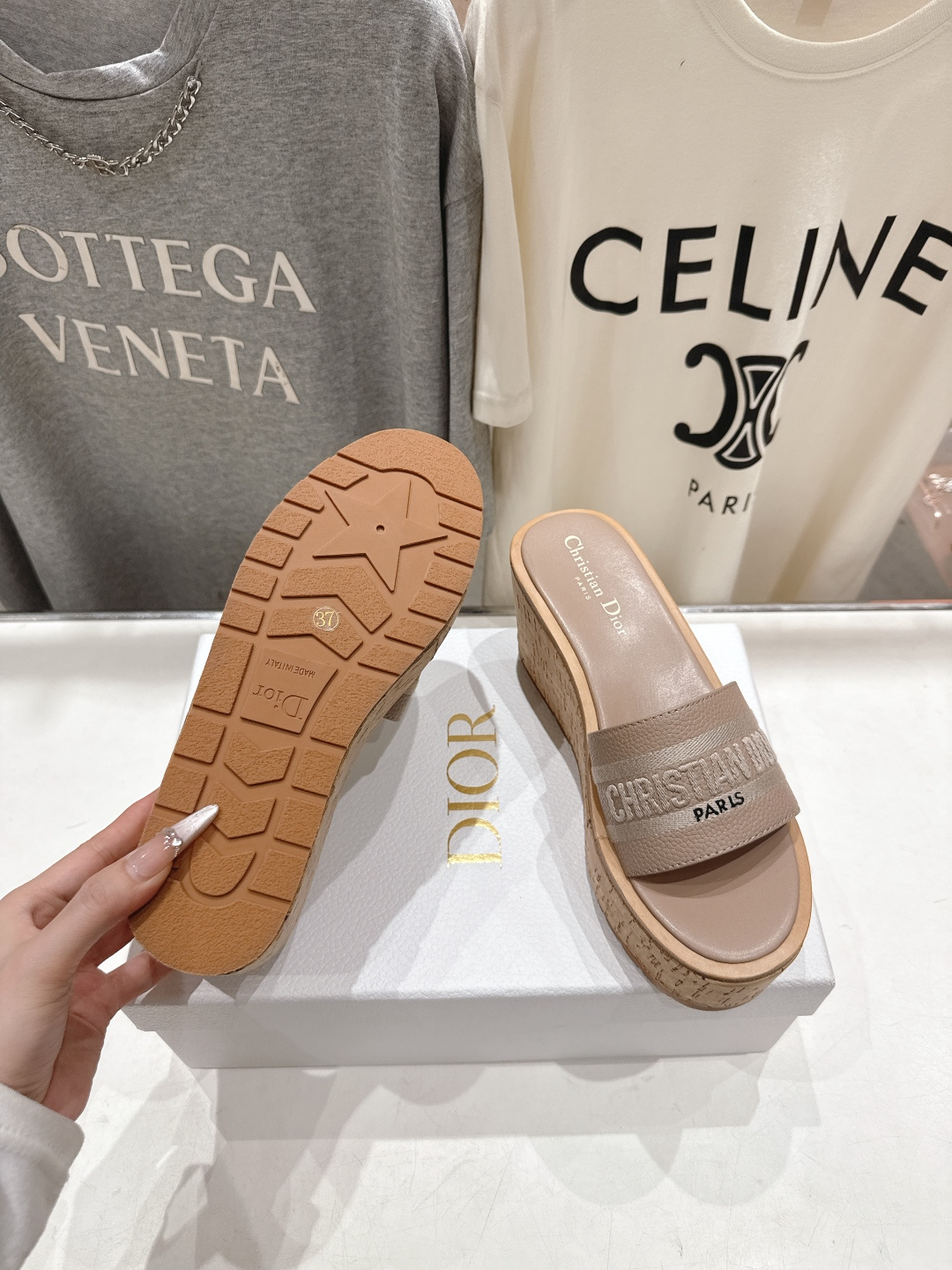 高版本出厂 Dior*迪奥F019 D家2026ss春夏新款仙女风坡跟厚底拖鞋1:1原版复刻 市面上最高
