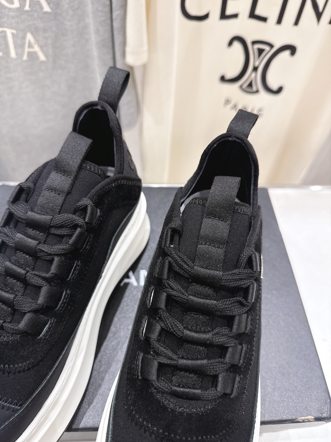 高版本出厂 Chanel* 小香2026ss 最新饼干鞋目前超级流行的厚底饼干鞋，熊猫鞋休闲鞋网红明星小