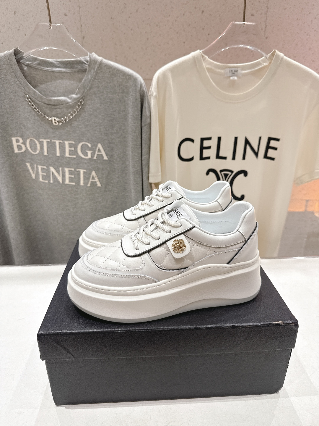 高版本出厂 Chanel* 小香2026ss 最新饼干鞋目前超级流行的厚底饼干鞋，熊猫鞋休闲鞋网红明星小