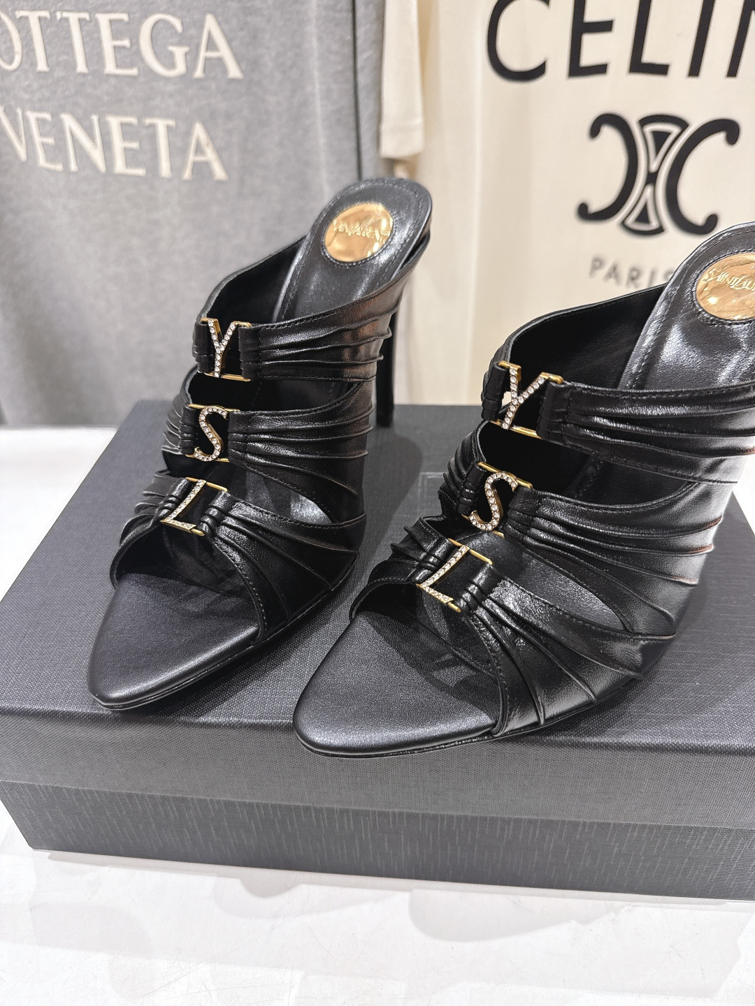 高版本出厂 SAINT LAUREN*～F017 圣罗兰ysl 26ss春夏全新走秀款高跟拖鞋·全新鞋型