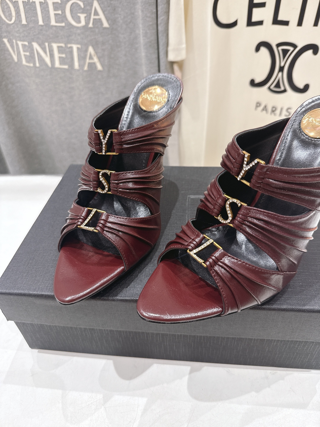 高版本出厂 SAINT LAUREN*～F017 圣罗兰ysl 26ss春夏全新走秀款高跟拖鞋·全新鞋型