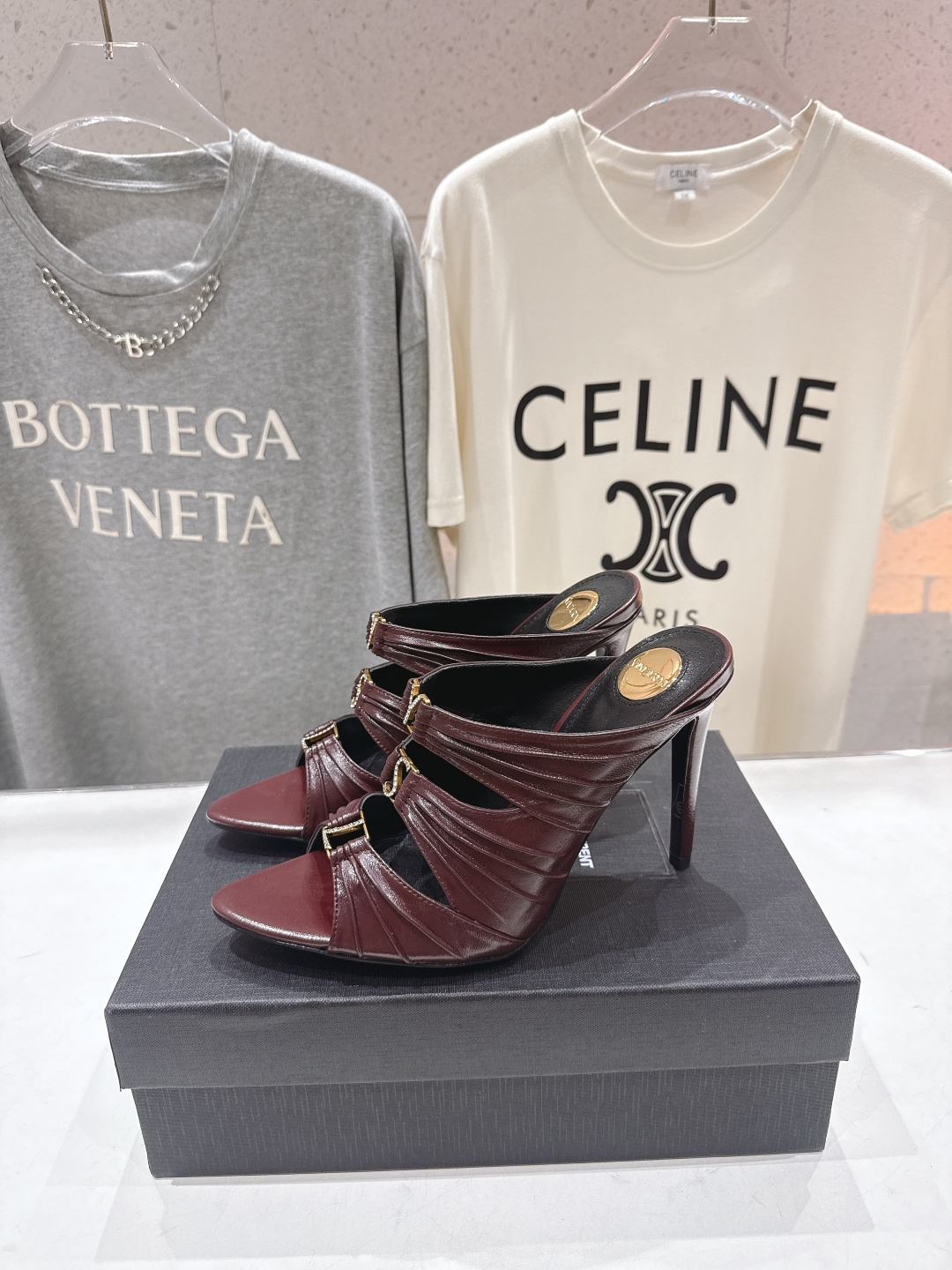 高版本出厂 SAINT LAUREN*～F017 圣罗兰ysl 26ss春夏全新走秀款高跟拖鞋·全新鞋型