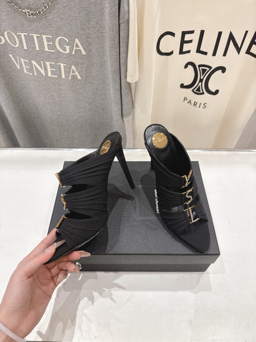 高版本出厂 SAINT LAUREN*～F017 圣罗兰ysl 26ss春夏全新走秀款高跟拖鞋·全新鞋型