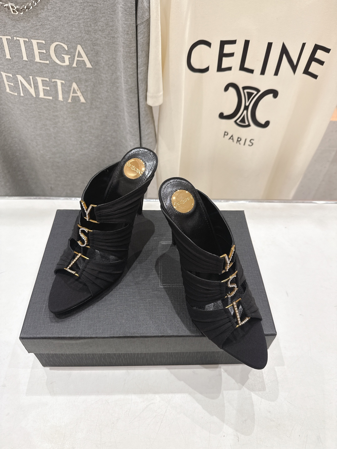 高版本出厂 SAINT LAUREN*～F017 圣罗兰ysl 26ss春夏全新走秀款高跟拖鞋·全新鞋型