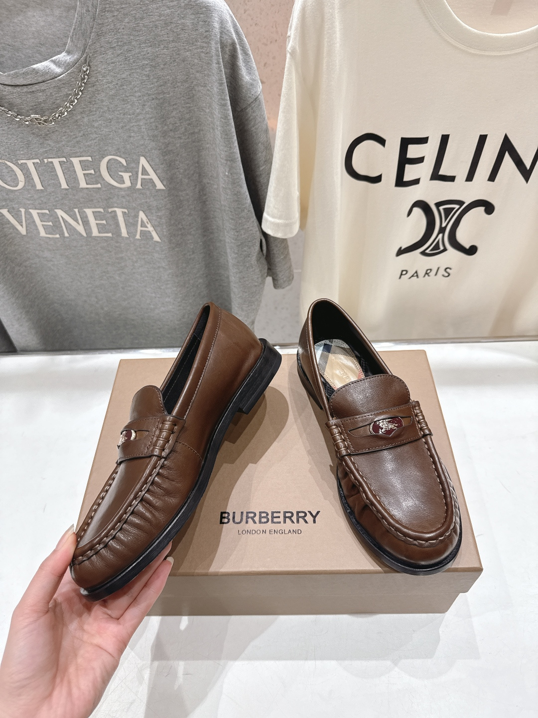 高版本出厂 BURBERRY～博柏利、巴宝莉BBR F049 出自设计师Daniel Lee 26ss/