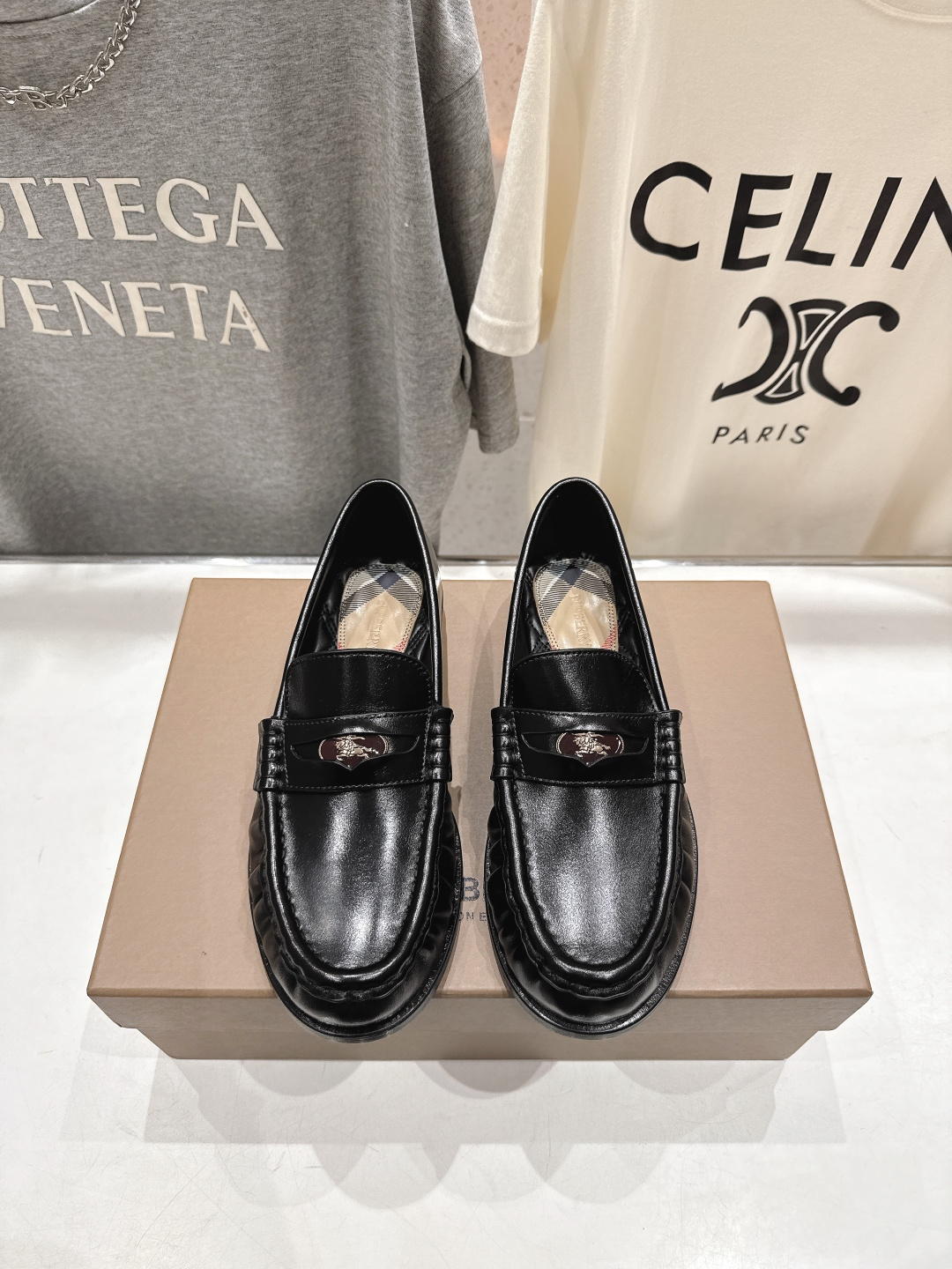 高版本出厂 BURBERRY～博柏利、巴宝莉BBR F049 出自设计师Daniel Lee 26ss/