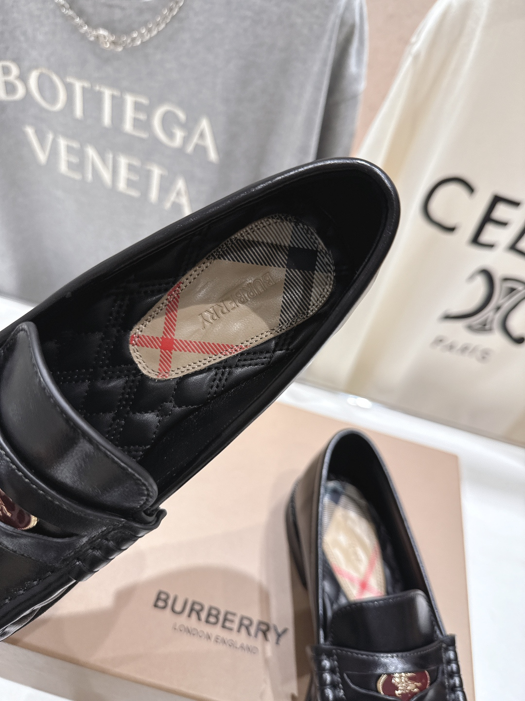 高版本出厂 BURBERRY～博柏利、巴宝莉BBR F049 出自设计师Daniel Lee 26ss/