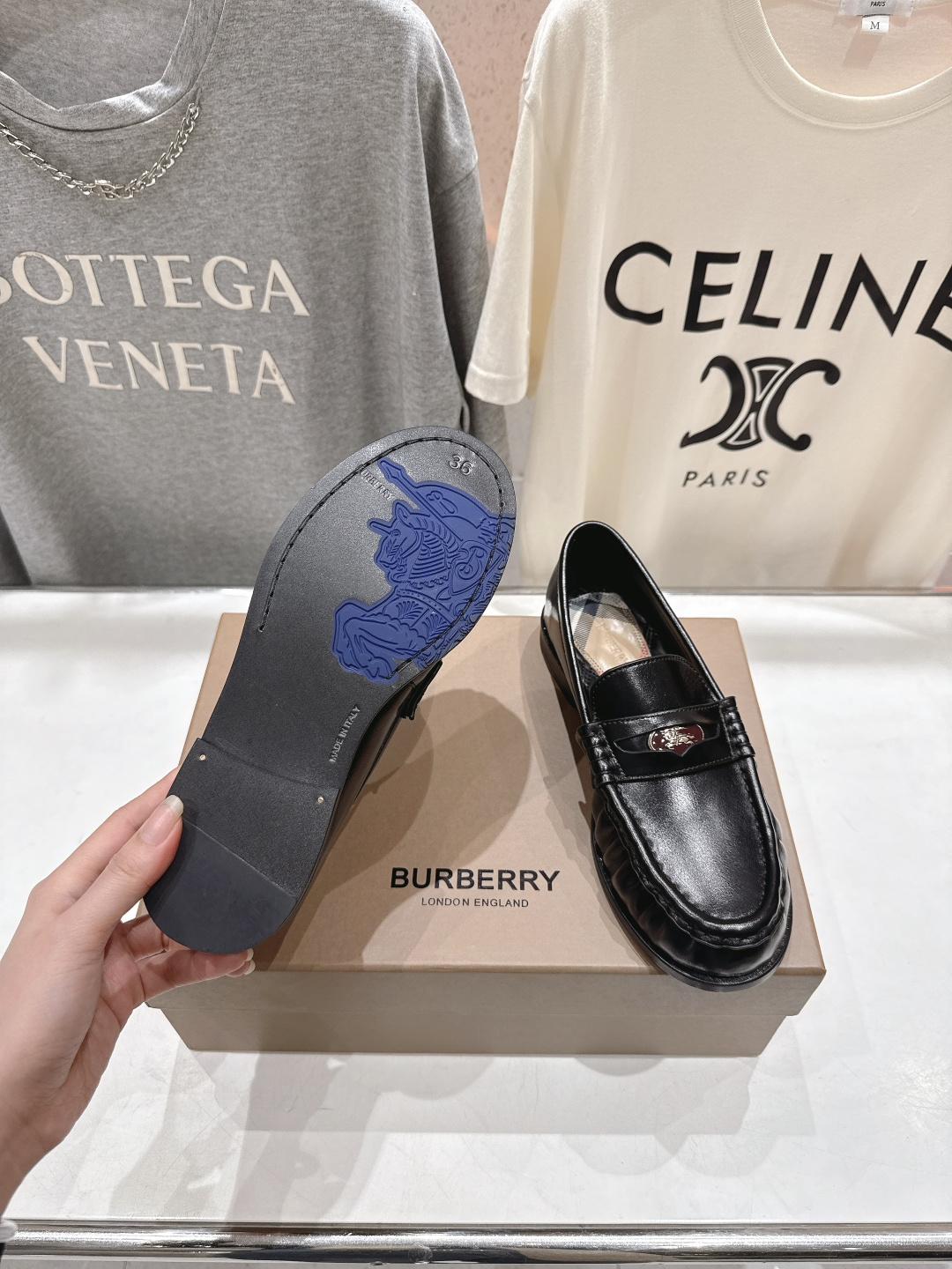 高版本出厂 BURBERRY～博柏利、巴宝莉BBR F049 出自设计师Daniel Lee 26ss/