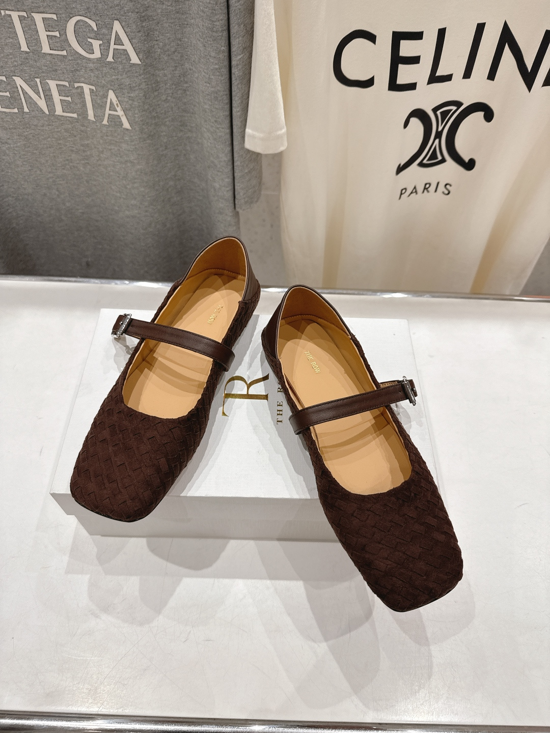 高版本出厂 the row 2026ss春夏走秀爆款小方头平底鞋玛丽珍休闲鞋单鞋非常舒服的平底鞋，极简设