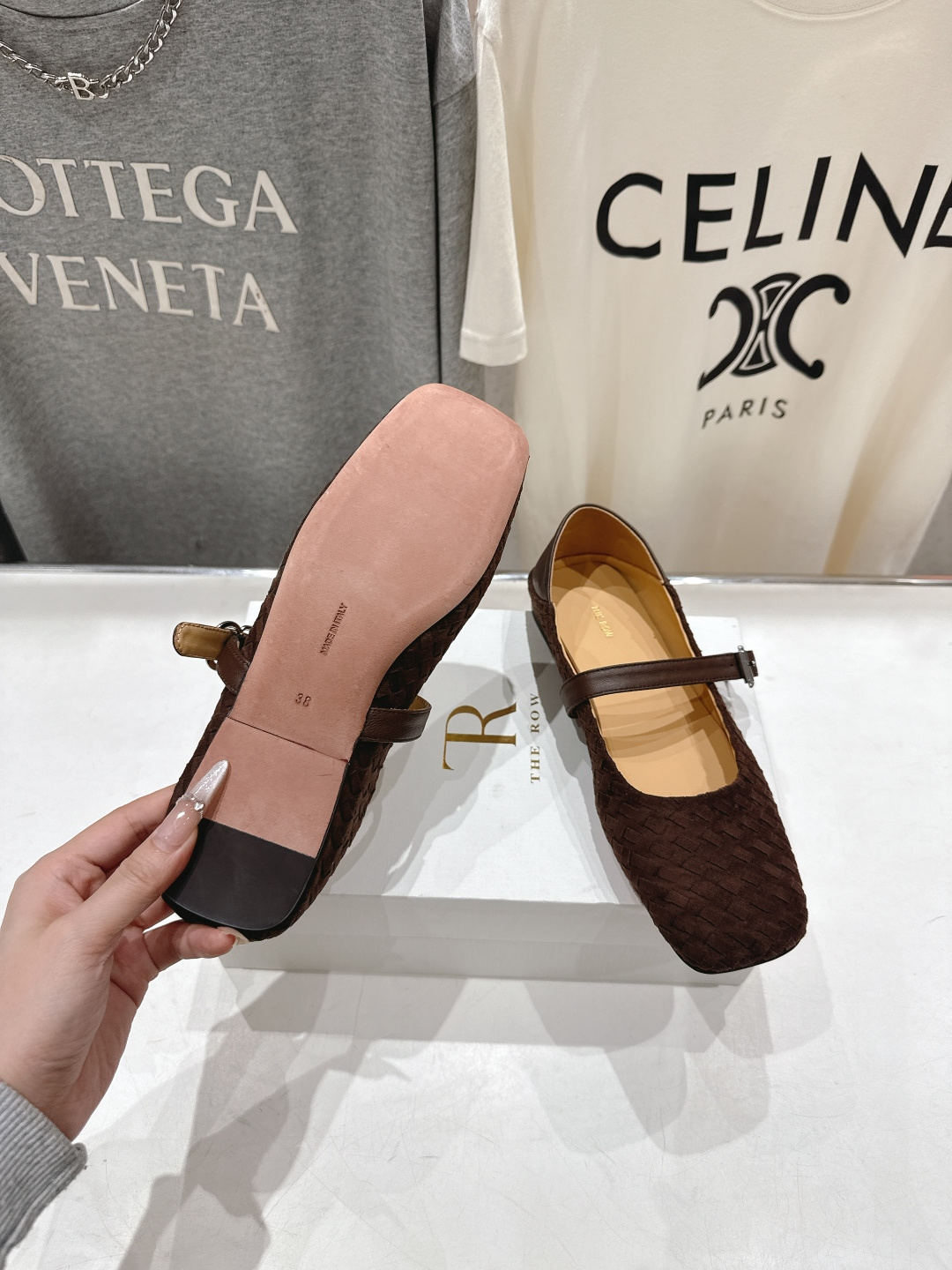 高版本出厂 the row 2026ss春夏走秀爆款小方头平底鞋玛丽珍休闲鞋单鞋非常舒服的平底鞋，极简设