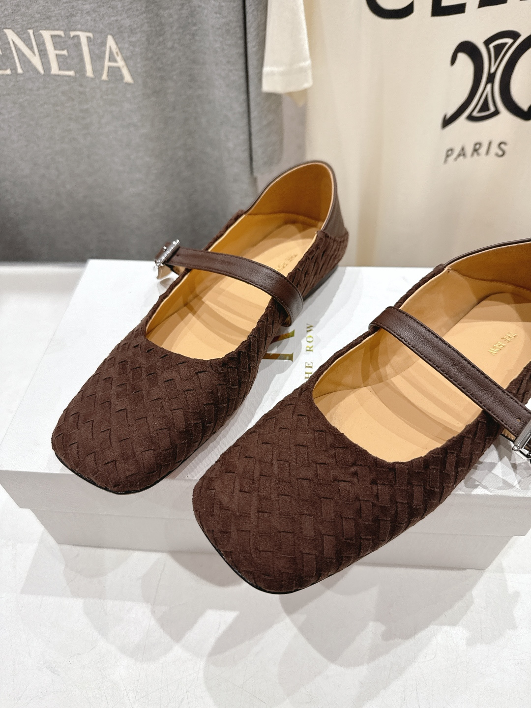 高版本出厂 the row 2026ss春夏走秀爆款小方头平底鞋玛丽珍休闲鞋单鞋非常舒服的平底鞋，极简设