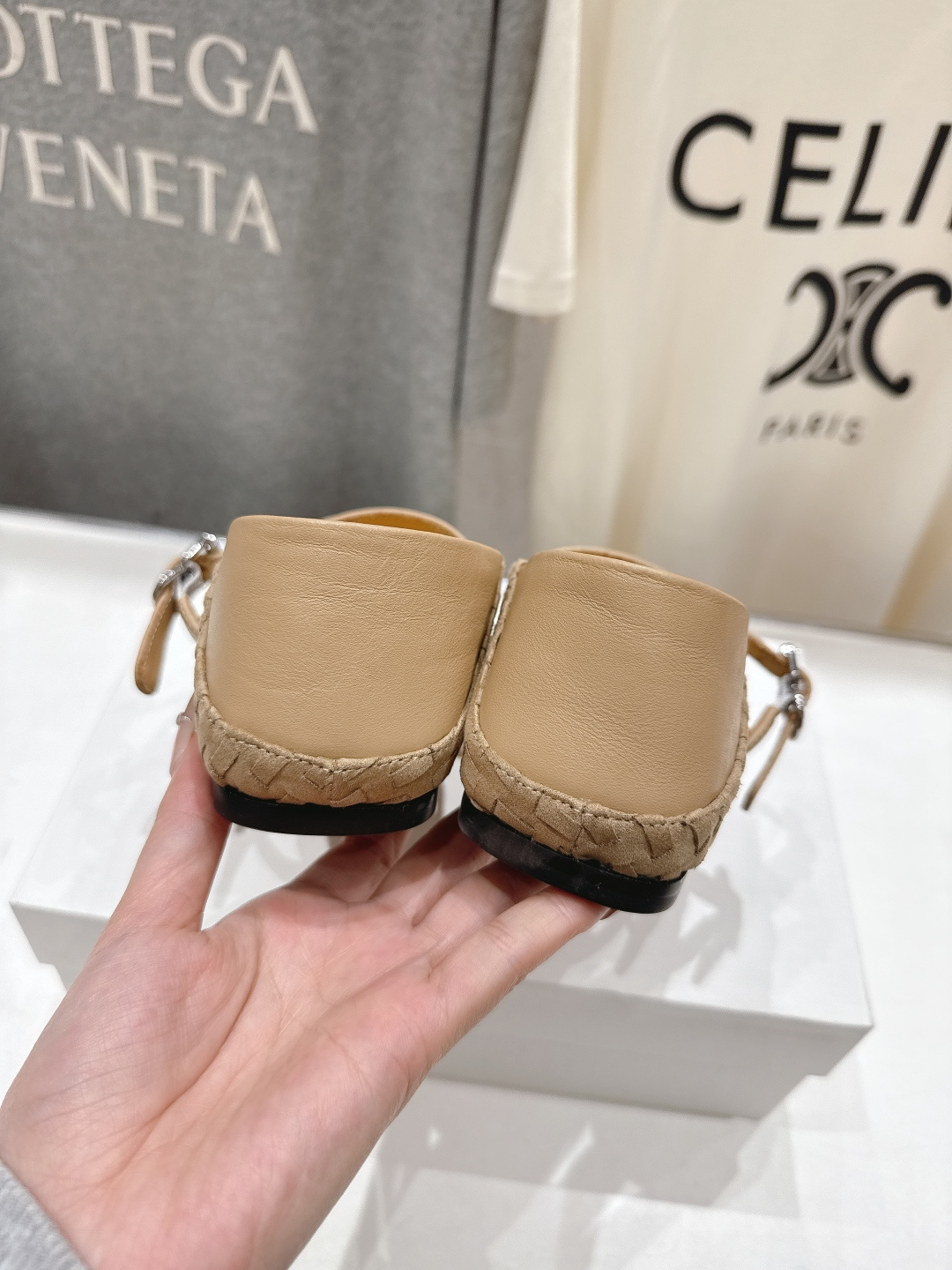 高版本出厂 the row 2026ss春夏走秀爆款小方头平底鞋玛丽珍休闲鞋单鞋非常舒服的平底鞋，极简设