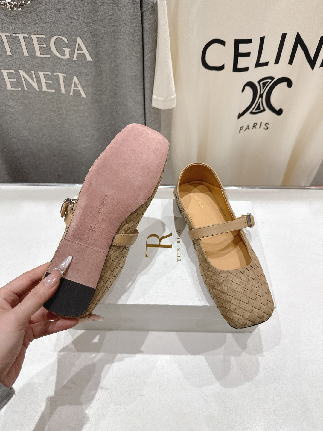 高版本出厂 the row 2026ss春夏走秀爆款小方头平底鞋玛丽珍休闲鞋单鞋非常舒服的平底鞋，极简设