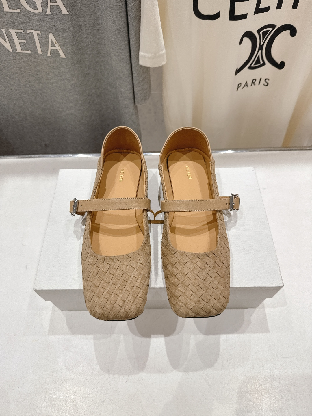 高版本出厂 the row 2026ss春夏走秀爆款小方头平底鞋玛丽珍休闲鞋单鞋非常舒服的平底鞋，极简设