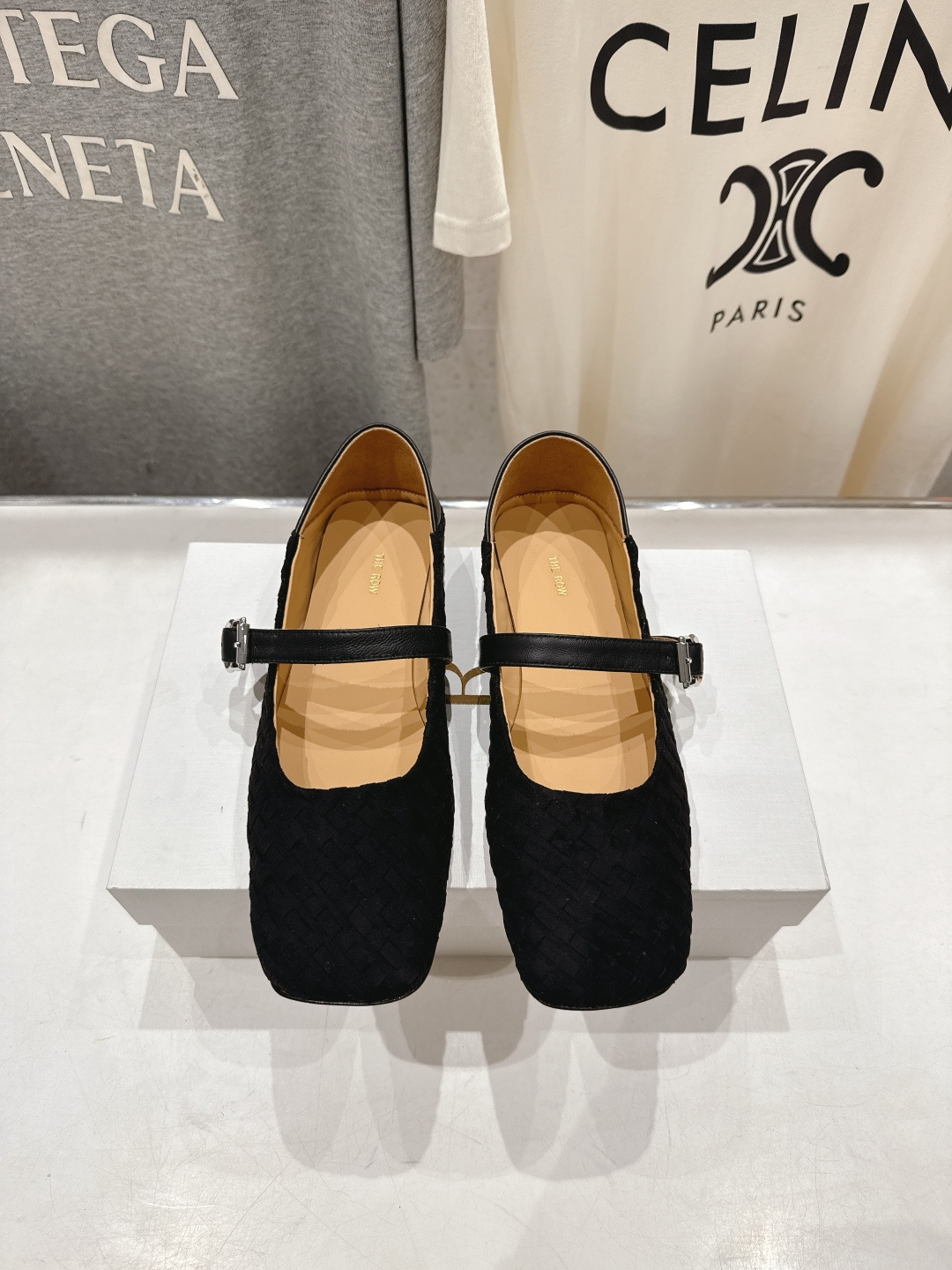 高版本出厂 the row 2026ss春夏走秀爆款小方头平底鞋玛丽珍休闲鞋单鞋非常舒服的平底鞋，极简设