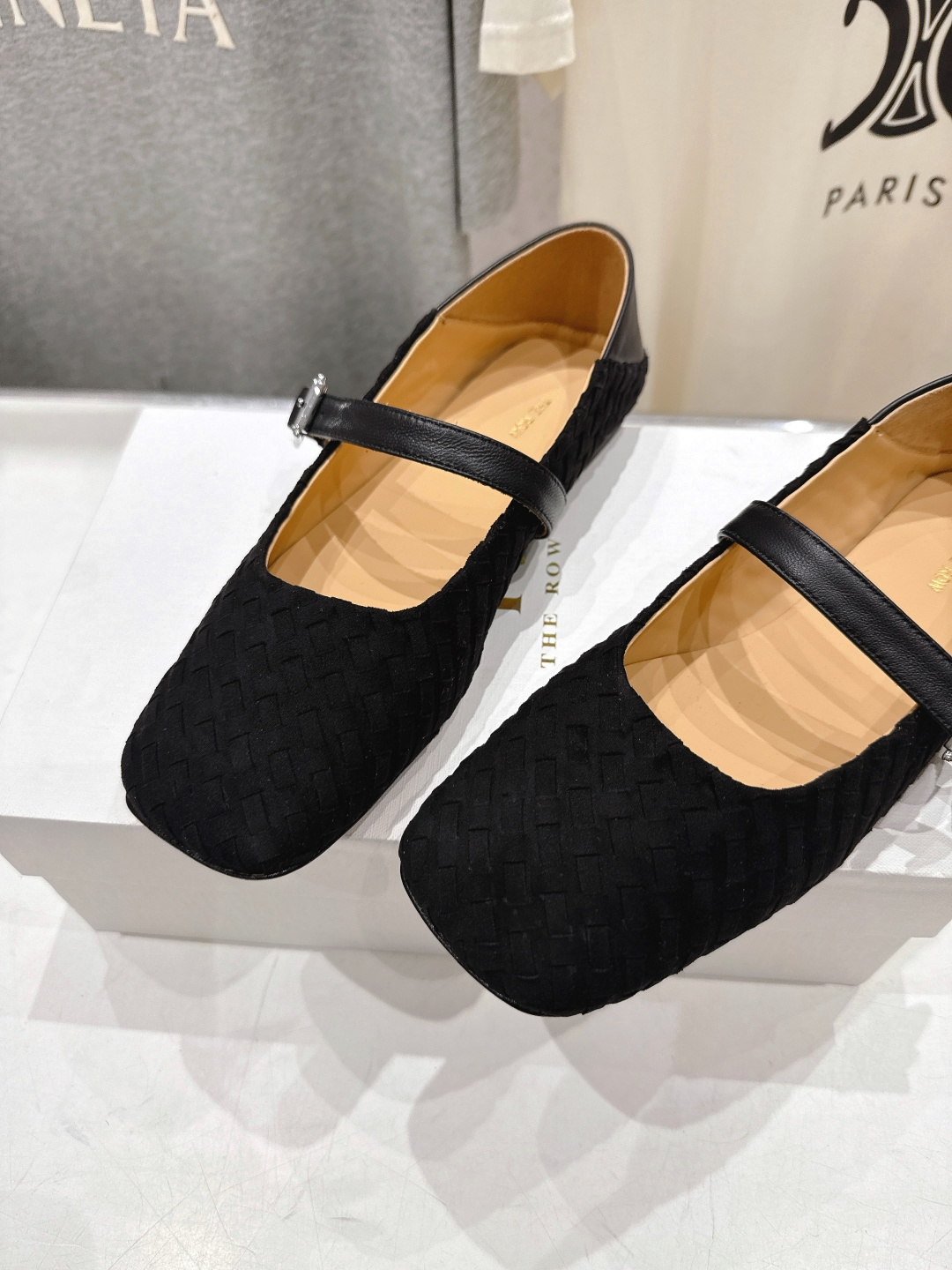 高版本出厂 the row 2026ss春夏走秀爆款小方头平底鞋玛丽珍休闲鞋单鞋非常舒服的平底鞋，极简设