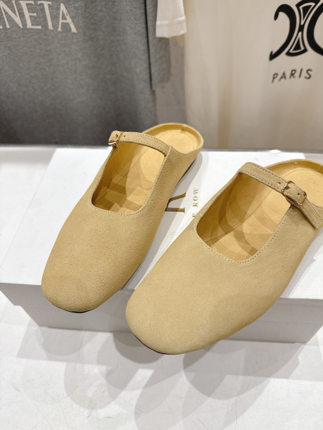 高版本出厂 the row 2026ss春夏走秀爆款小方头平底鞋玛丽珍休闲鞋半拖单鞋非常舒服的平底鞋，极