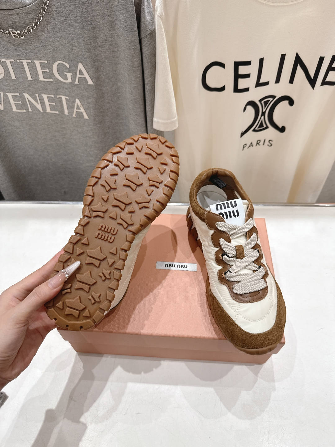 高版本出厂 MiuMiu/缪缪2026ss最新款厚底休闲运动鞋 阿甘鞋德训鞋休闲增高百搭潮鞋，新出的舒适
