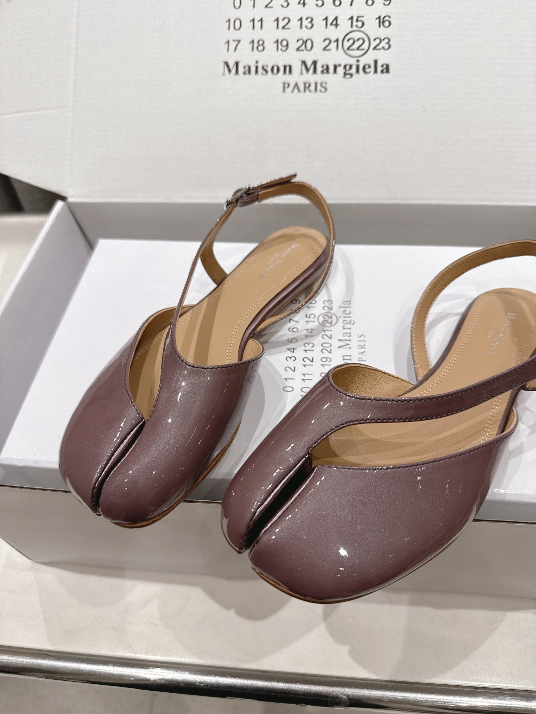 高版本出厂 【Maison Margiela】MM6马吉拉2026ss新品夏季平底分趾凉鞋～夏季百搭款舒