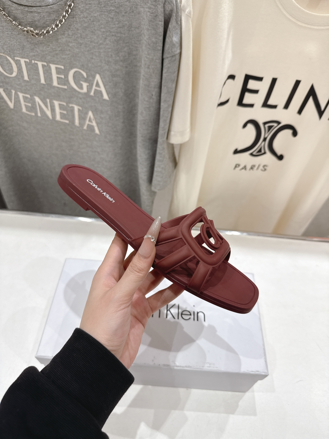 高版本出厂 Calvin Klein CK家2026ss夏季爆款平底沙滩拖鞋，在这个IN时代必备的拖鞋…