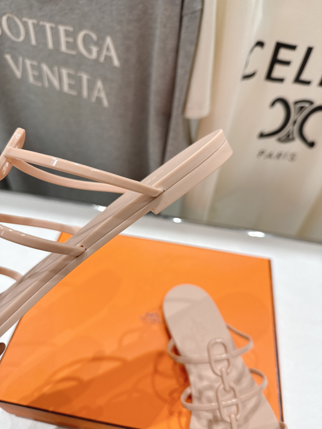 高版本出厂 Hermes/爱马仕F036 H家2026ss夏季新款 Extra度假风平底夹脚沙滩女拖鞋H