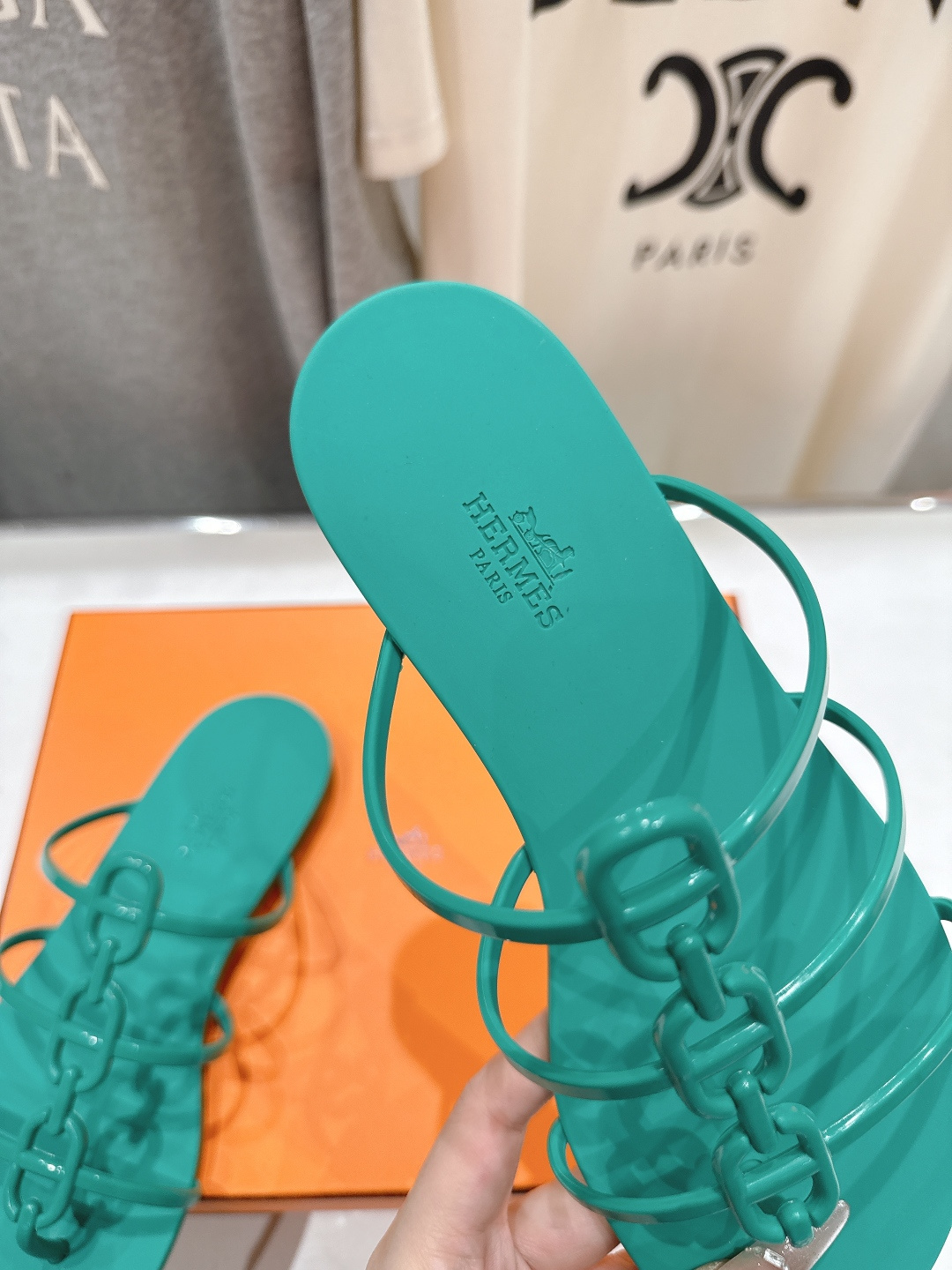 高版本出厂 Hermes/爱马仕F036 H家2026ss夏季新款 Extra度假风平底夹脚沙滩女拖鞋H