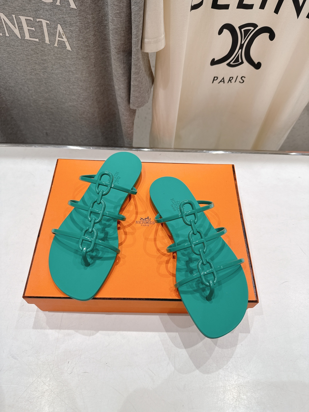 高版本出厂 Hermes/爱马仕F036 H家2026ss夏季新款 Extra度假风平底夹脚沙滩女拖鞋H