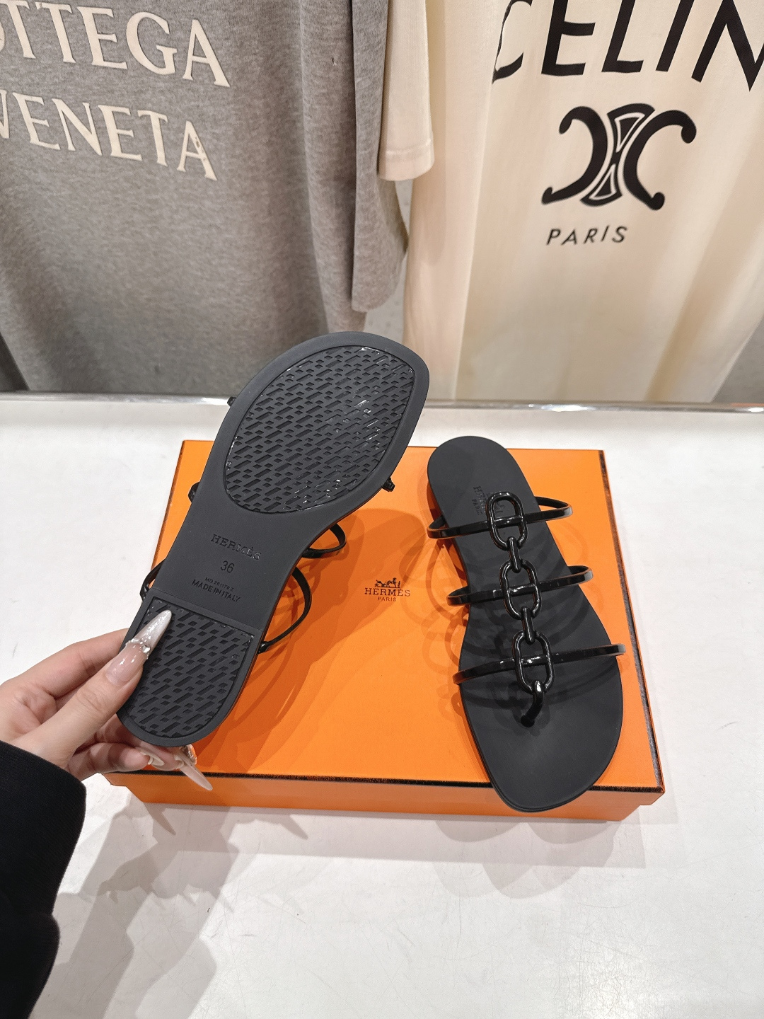 高版本出厂 Hermes/爱马仕F036 H家2026ss夏季新款 Extra度假风平底夹脚沙滩女拖鞋H