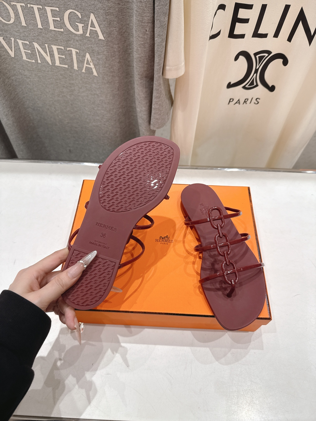 高版本出厂 Hermes/爱马仕F036 H家2026ss夏季新款 Extra度假风平底夹脚沙滩女拖鞋H