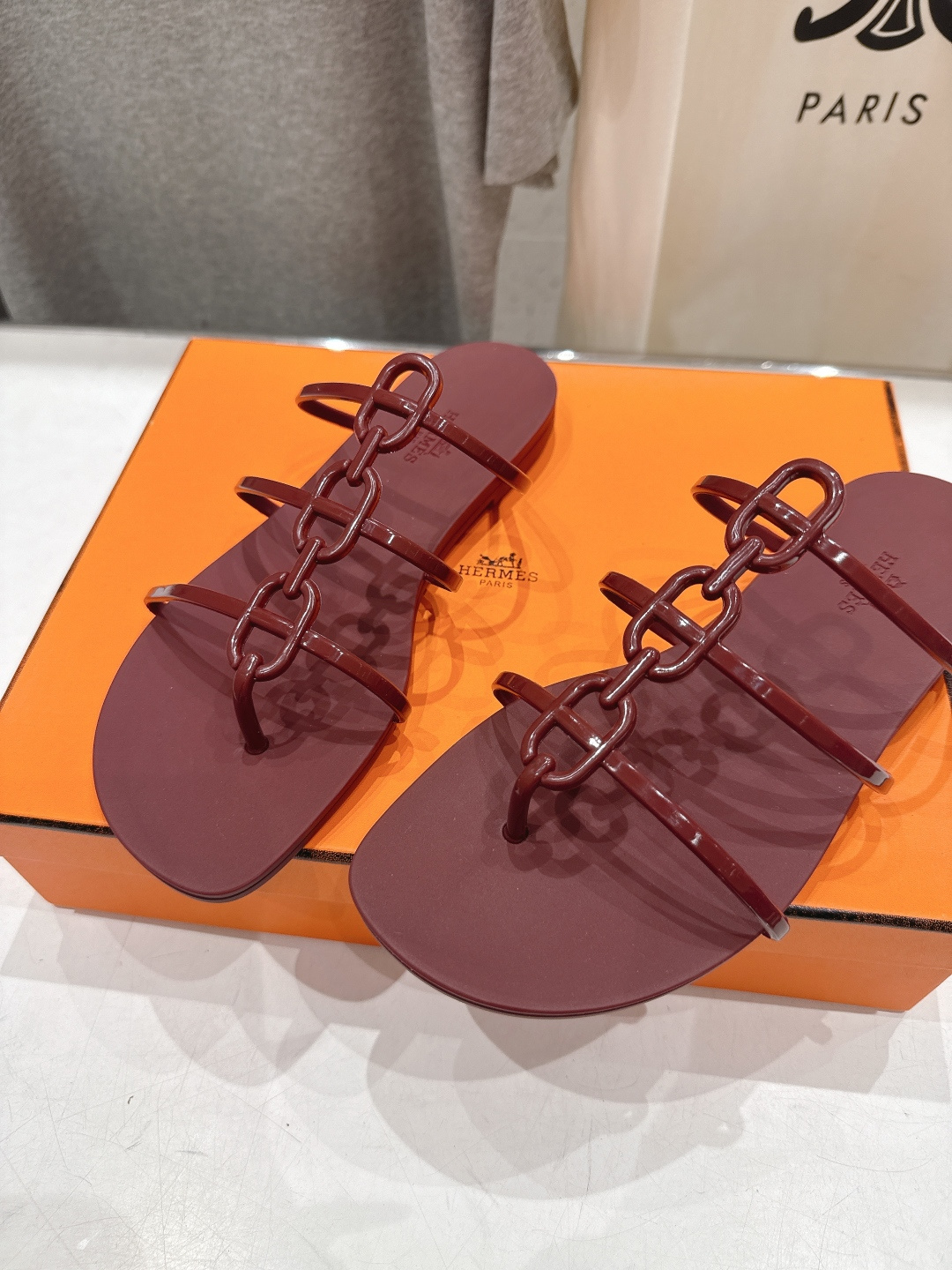 高版本出厂 Hermes/爱马仕F036 H家2026ss夏季新款 Extra度假风平底夹脚沙滩女拖鞋H