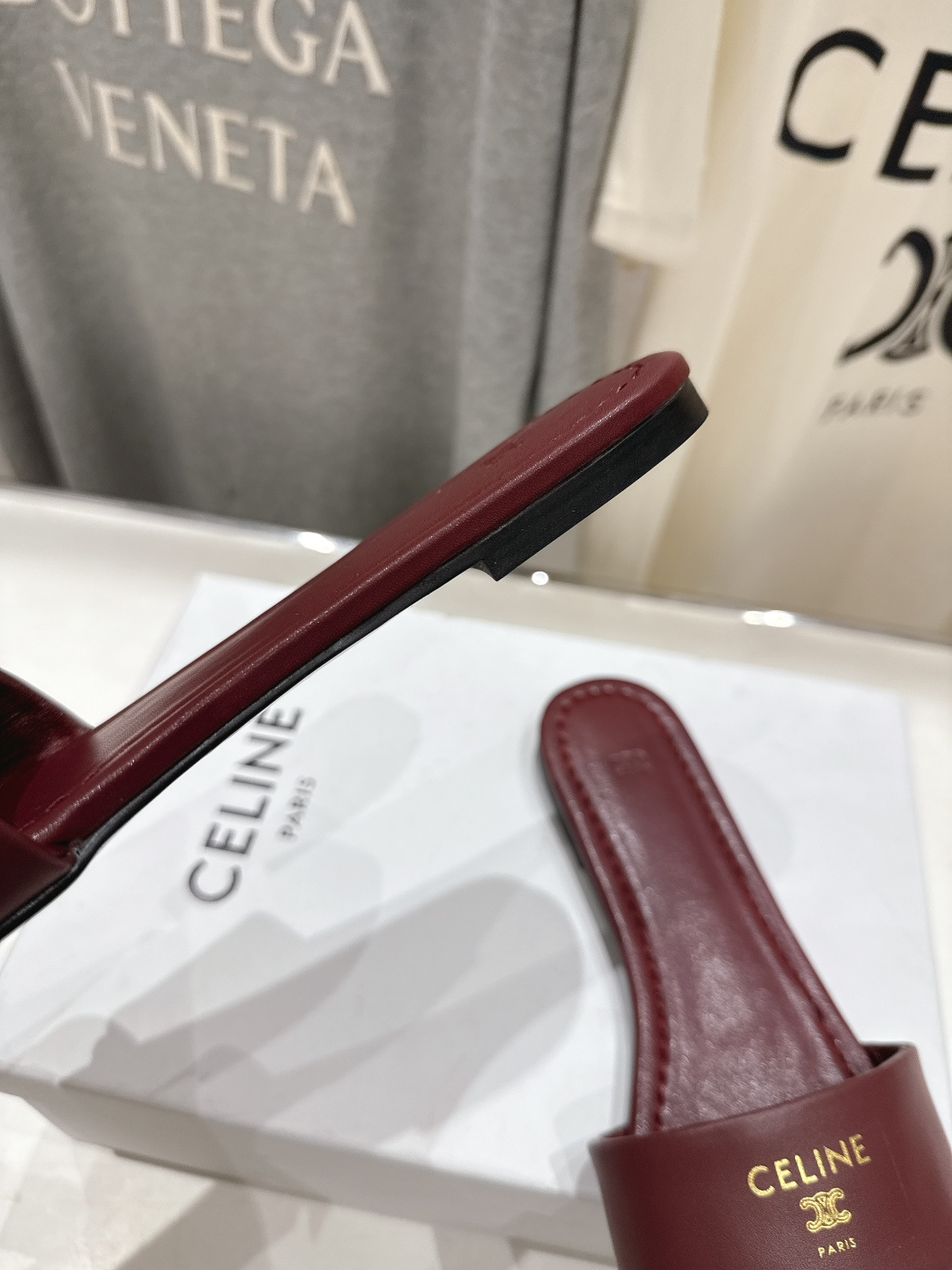 高版本出厂 Celine/塞琳2026ss思琳F035夏季新款凯旋门Logo平底拖鞋高级感十足 网红in