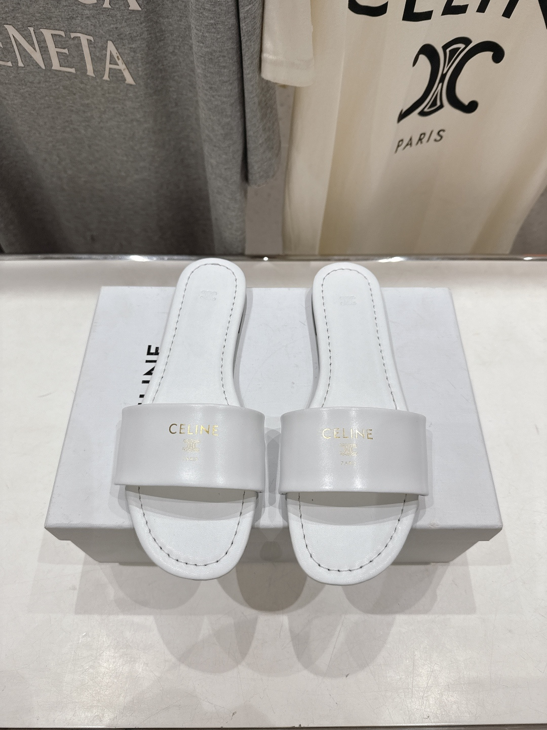 高版本出厂 Celine/塞琳2026ss思琳F035夏季新款凯旋门Logo平底拖鞋高级感十足 网红in