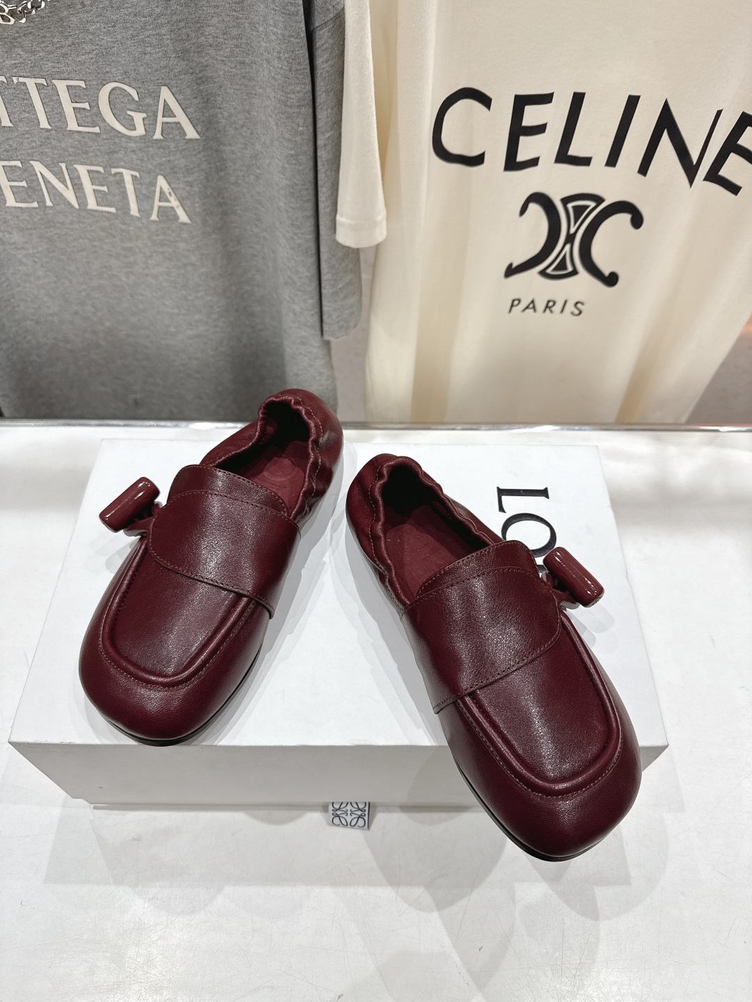 高版本出厂 LOEWE/罗意威F027 26ss春夏新款平底复古乐福鞋一脚蹬懒人鞋休闲鞋原版购入，细节把