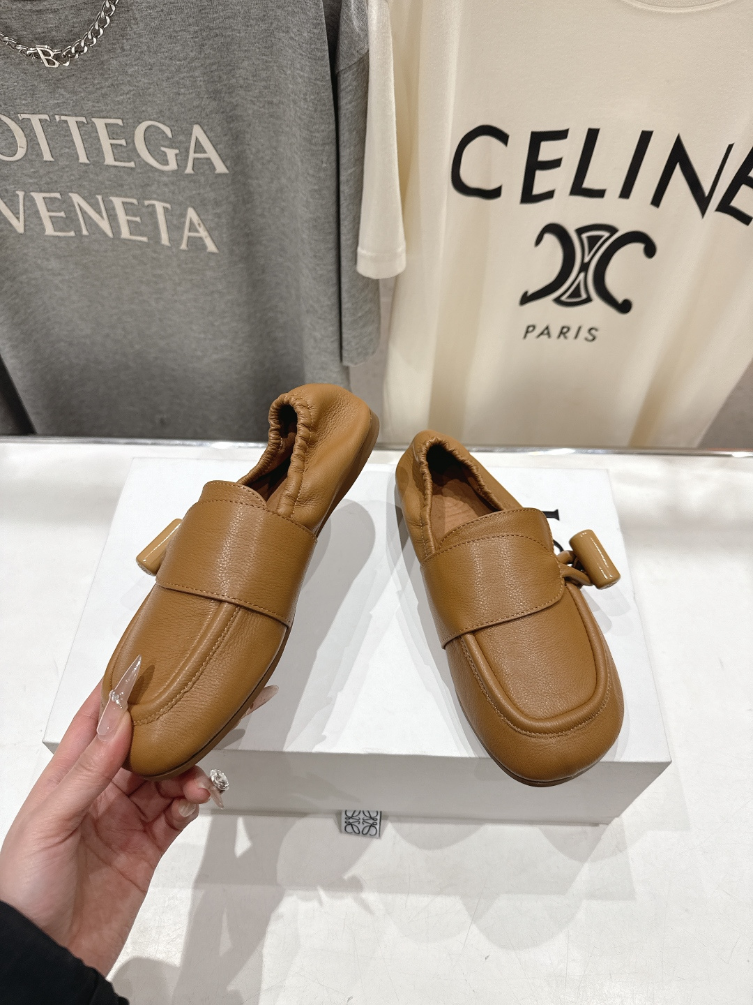 高版本出厂 LOEWE/罗意威F027 26ss春夏新款平底复古乐福鞋一脚蹬懒人鞋休闲鞋原版购入，细节把