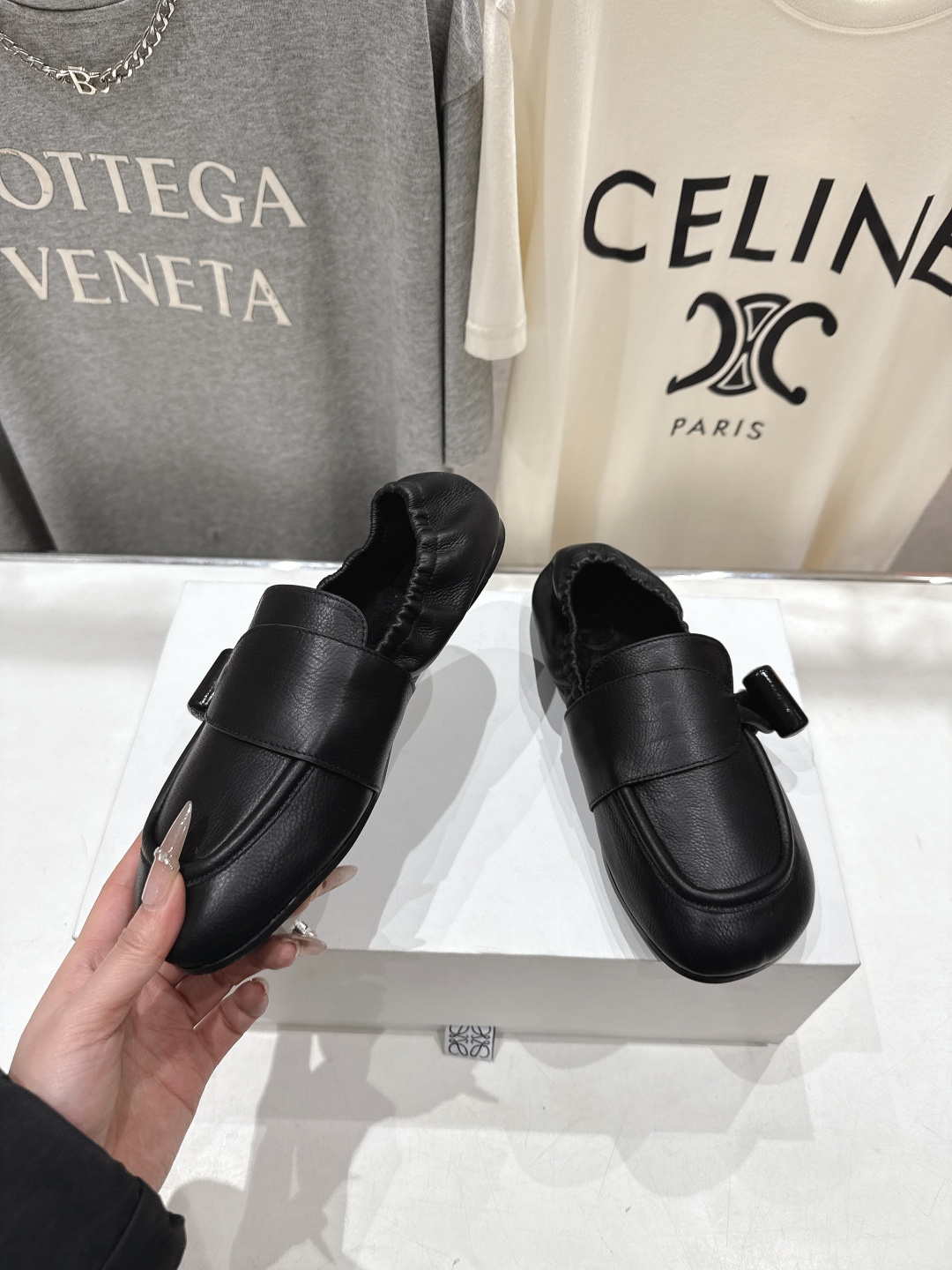 高版本出厂 LOEWE/罗意威F027 26ss春夏新款平底复古乐福鞋一脚蹬懒人鞋休闲鞋原版购入，细节把