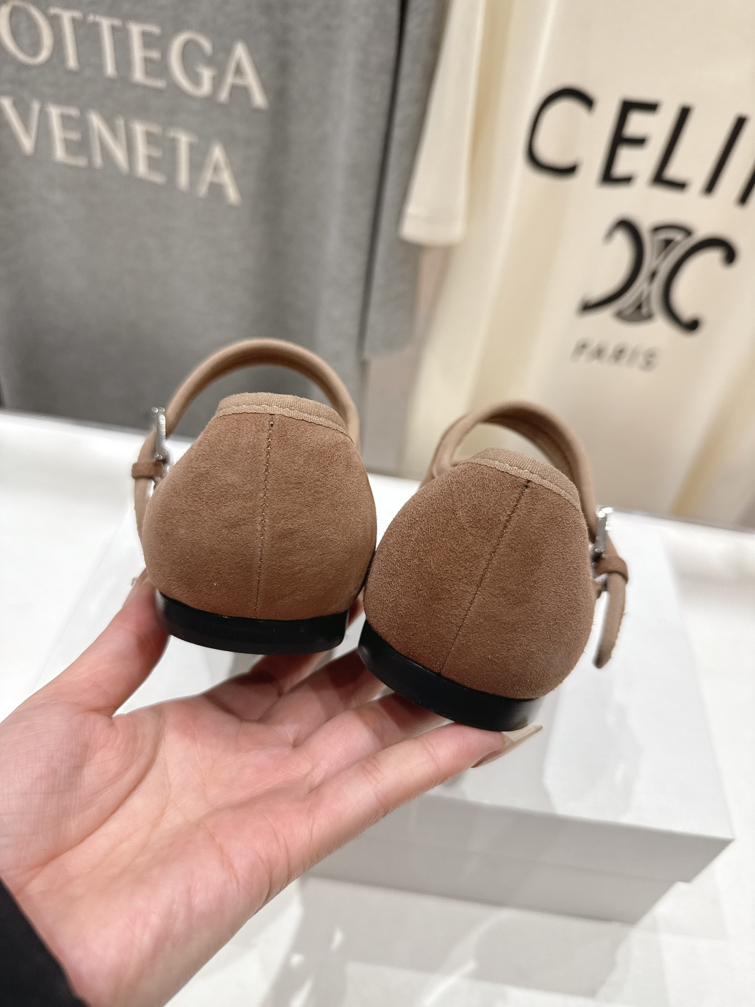 高版本出厂 the row 2026ss春夏走秀爆款平底鞋玛丽珍休闲鞋单鞋非常舒服的平底鞋，极简设计理念