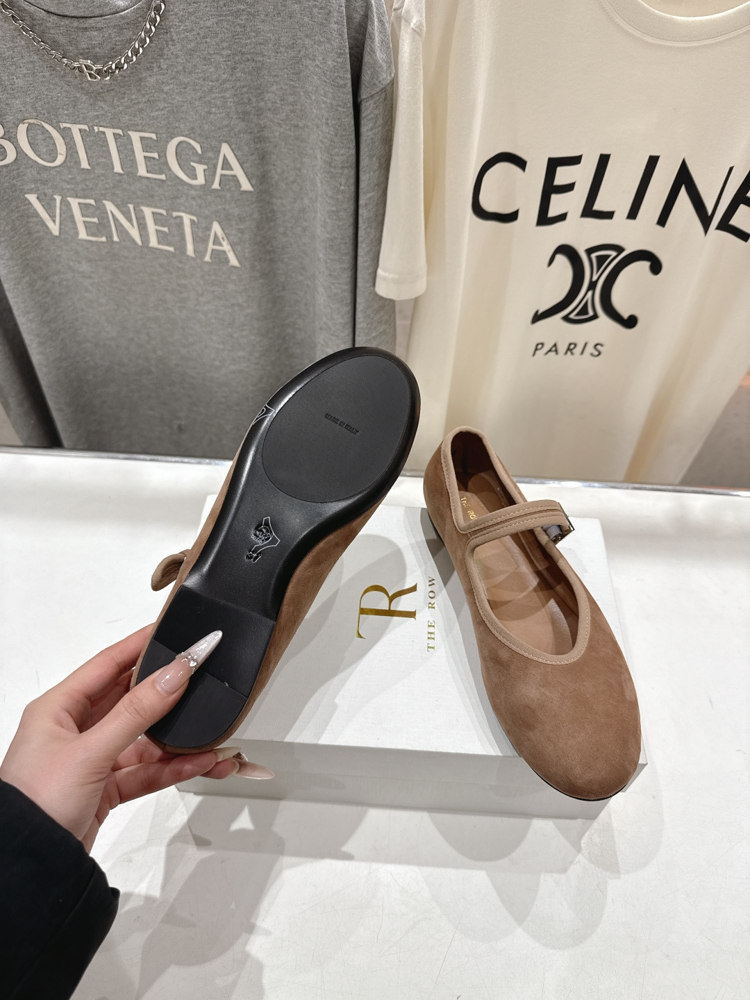 高版本出厂 the row 2026ss春夏走秀爆款平底鞋玛丽珍休闲鞋单鞋非常舒服的平底鞋，极简设计理念