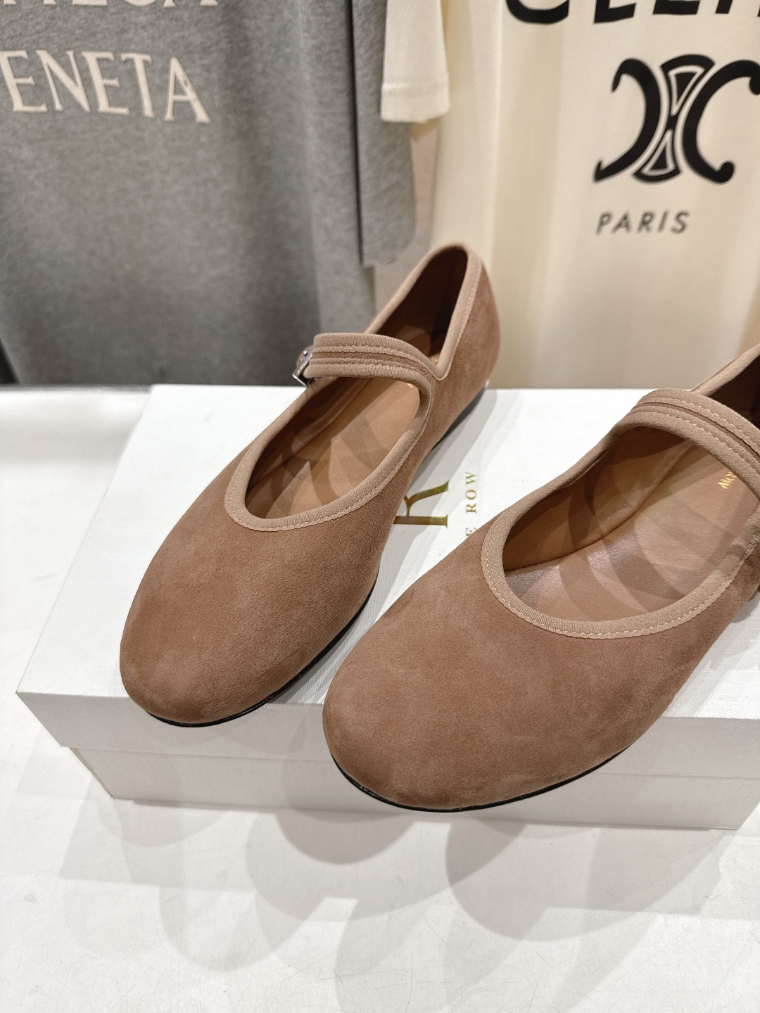 高版本出厂 the row 2026ss春夏走秀爆款平底鞋玛丽珍休闲鞋单鞋非常舒服的平底鞋，极简设计理念