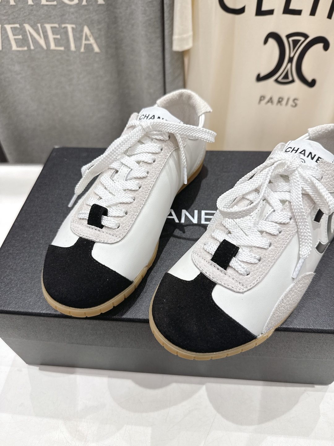 高版本出厂 Chanel*香奈儿 小香F015 2026ss早春新款平底系带熊猫鞋休闲运动鞋饼干鞋阿甘鞋