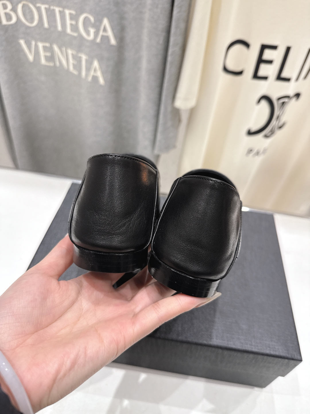 高版本出厂 SAINT LAURENT/圣罗兰YSL 26ss爆款平底玛丽珍踩跟一脚蹬乐福鞋，2026全