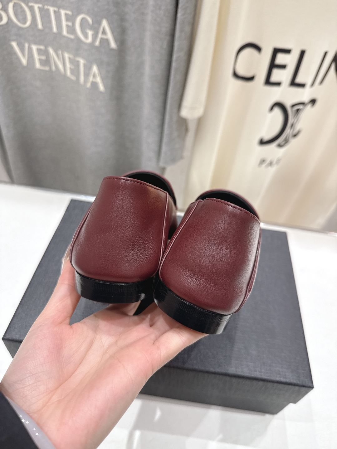 高版本出厂 SAINT LAURENT/圣罗兰YSL 26ss爆款平底玛丽珍踩跟一脚蹬乐福鞋，2026全