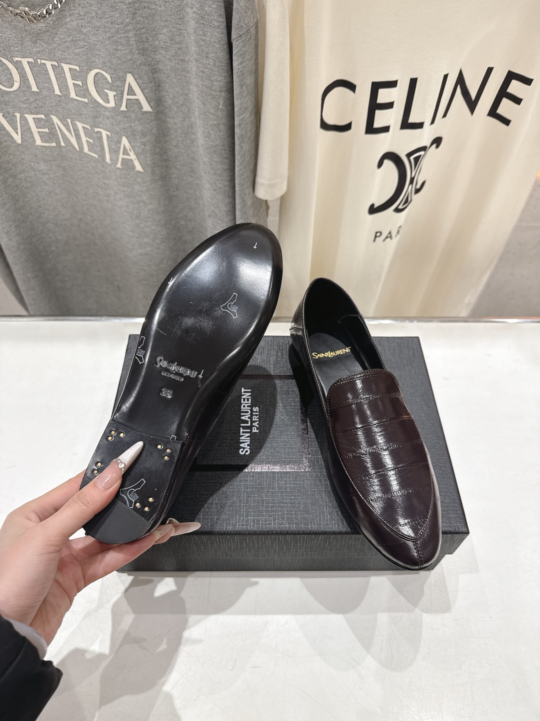 高版本出厂 SAINT LAURENT/圣罗兰YSL 26ss爆款平底玛丽珍踩跟一脚蹬乐福鞋，2026全