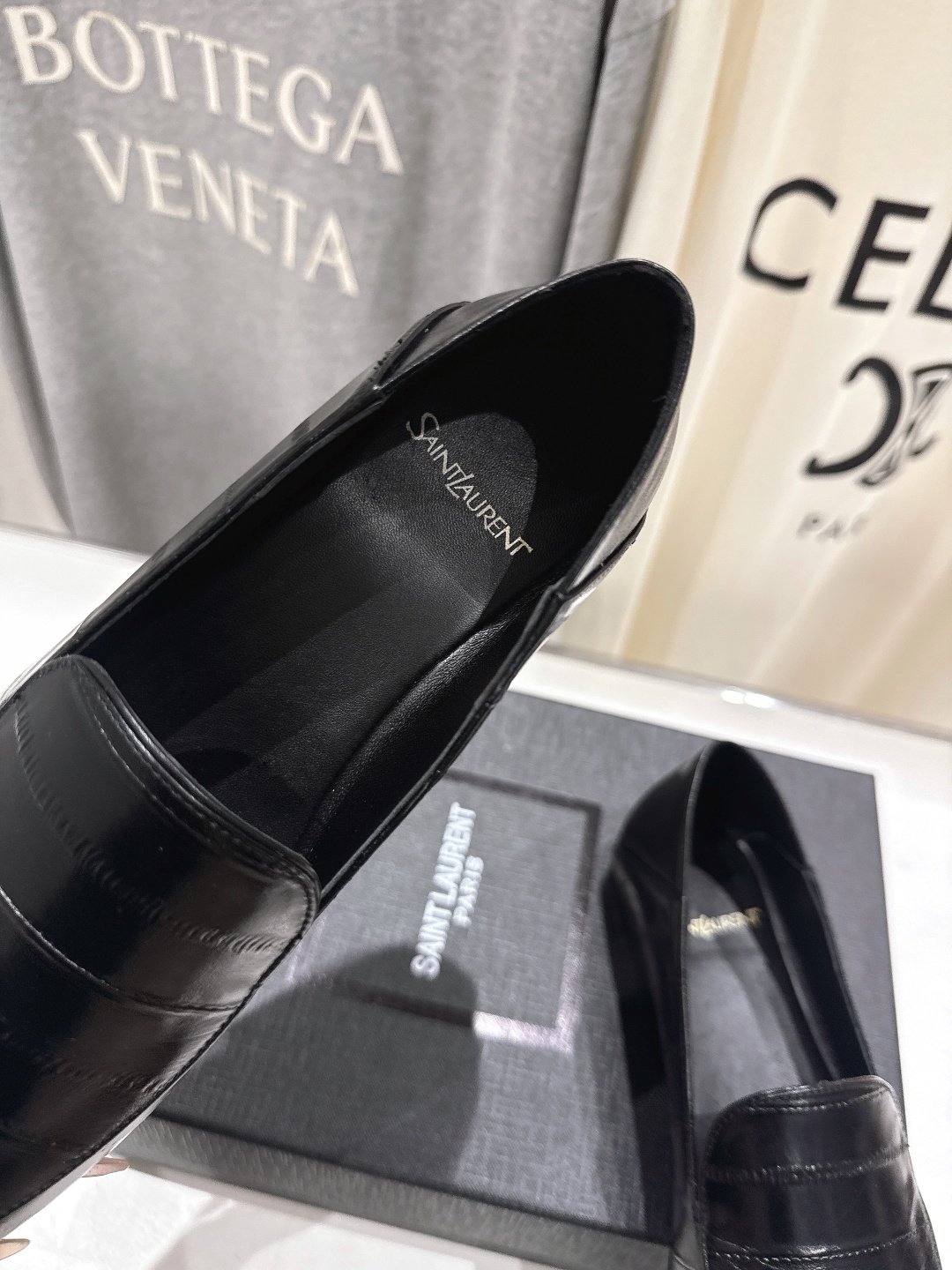 高版本出厂 SAINT LAURENT/圣罗兰YSL 26ss爆款平底玛丽珍踩跟一脚蹬乐福鞋，2026全