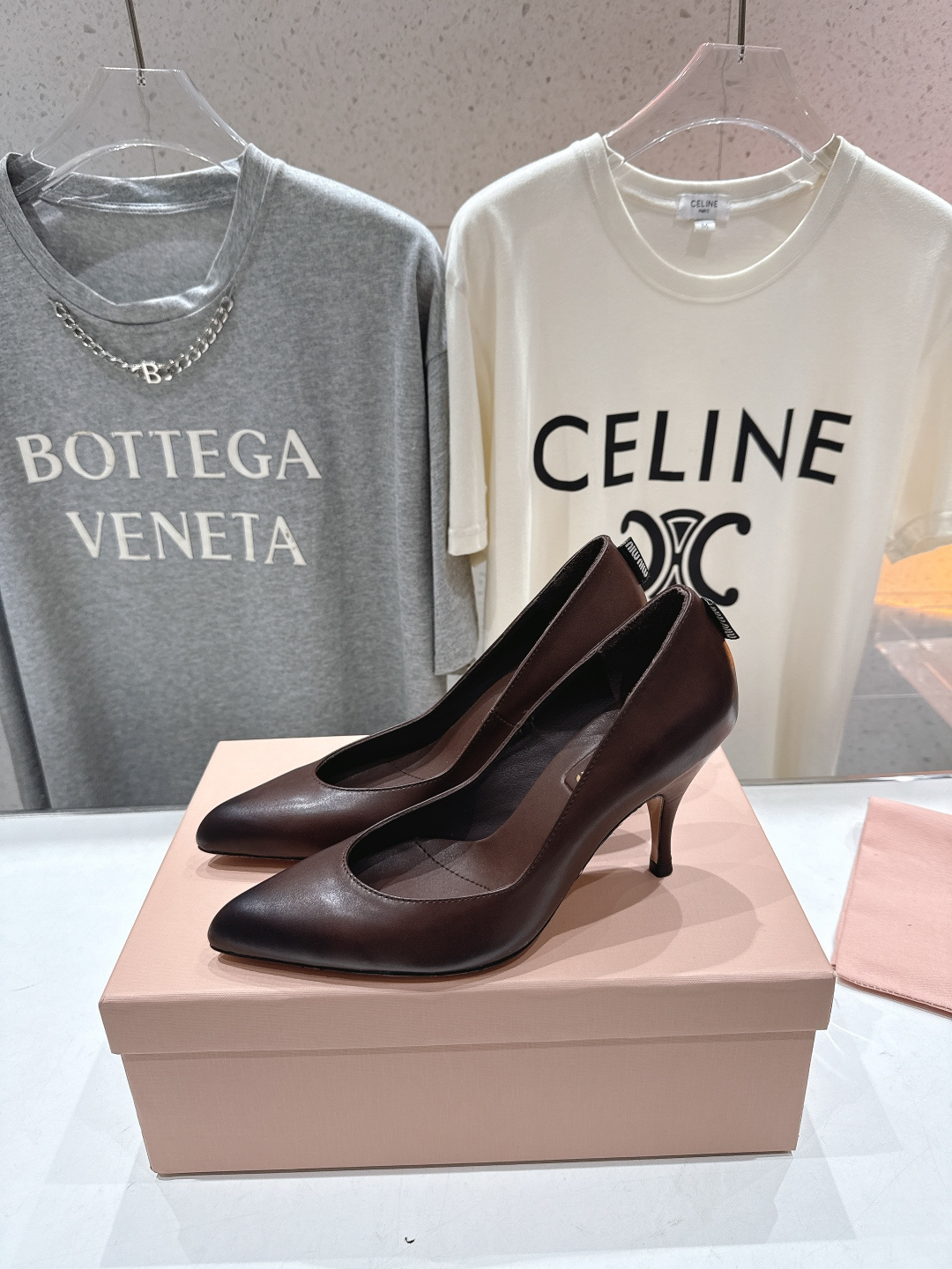 高版本出厂价 MiuMiu/缪缪F068 2026ss春夏新款仙女风尖头玛丽珍高跟鞋单鞋非常低调的一款高