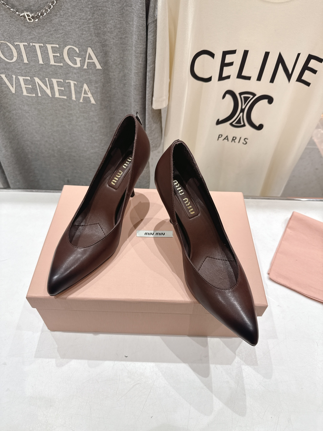 高版本出厂价 MiuMiu/缪缪F068 2026ss春夏新款仙女风尖头玛丽珍高跟鞋单鞋非常低调的一款高